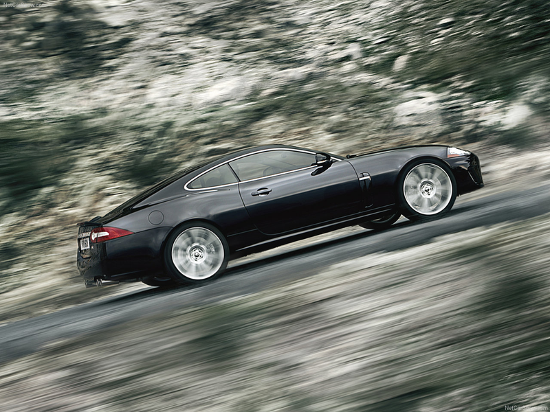 Illustration for article titled 2010 Jaguar XKR: 510 HP Pussycat Kills Even Faster
